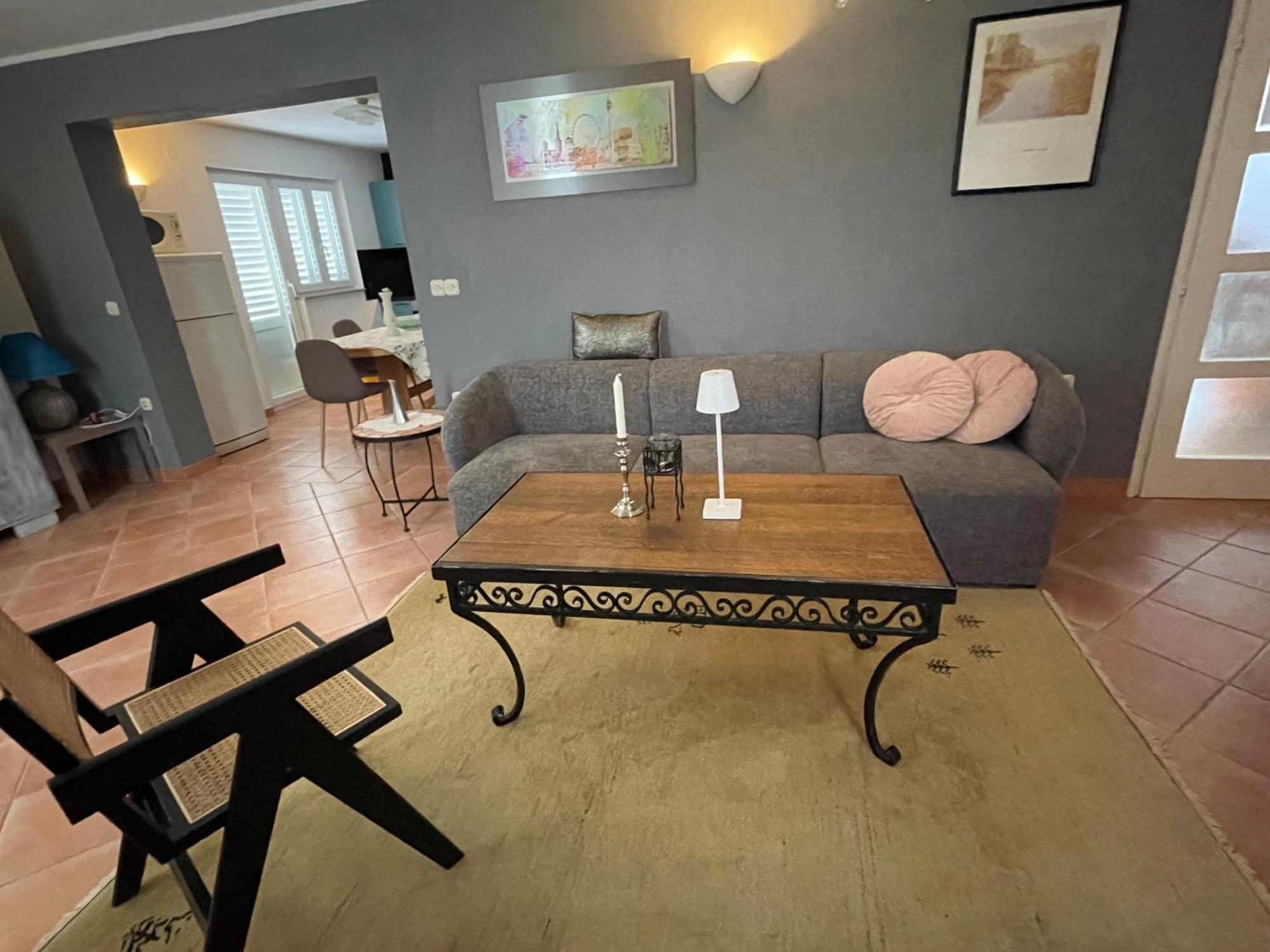 Apartment Casa Fumica Palit